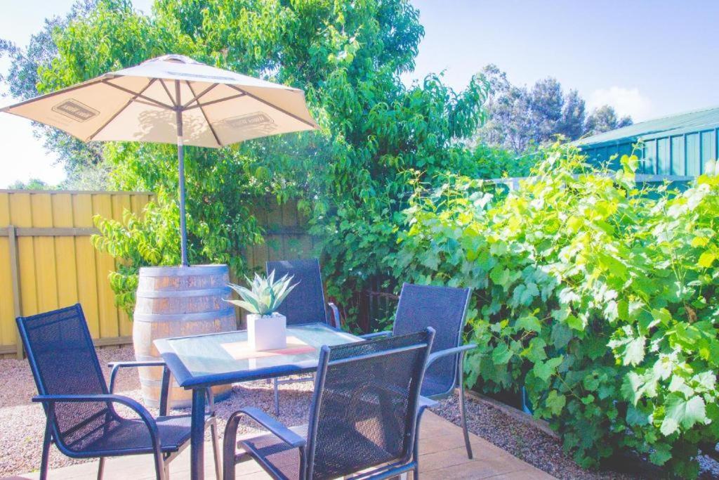 Mclaren Vale Studio Apartments Luaran gambar